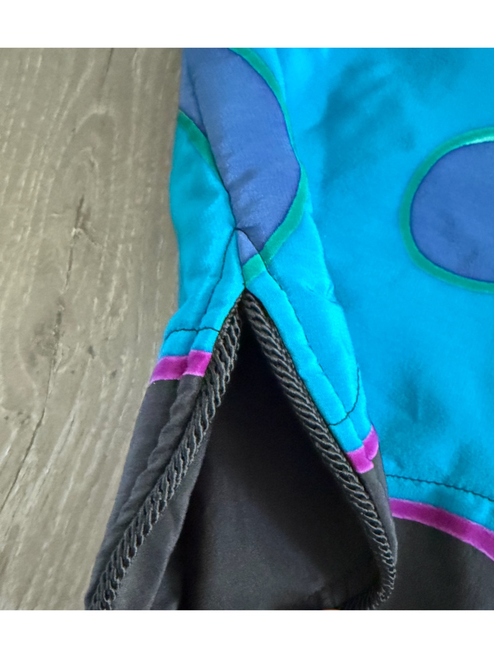 Vintage Sheila Martineau 100% Silk Jacket | Made in Canada | Wearable Art - Picture 4 of 12